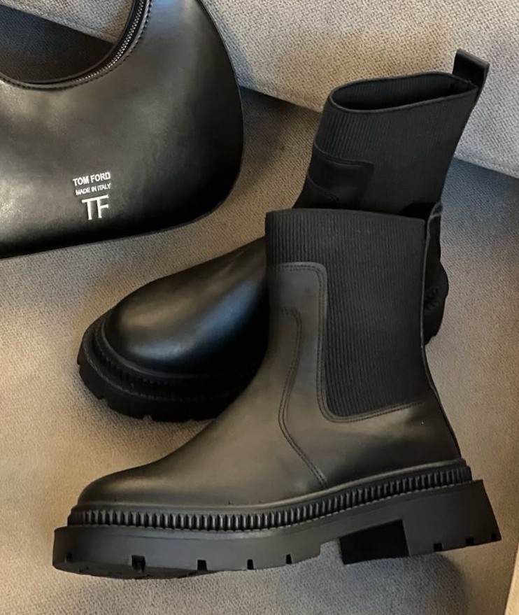 بوت جورابی منگو سایز 37