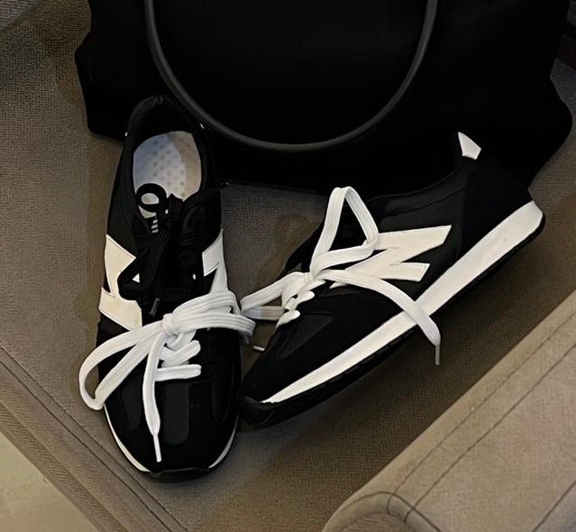 کفش کتانی زنانه طرح نیو مشکی سفید